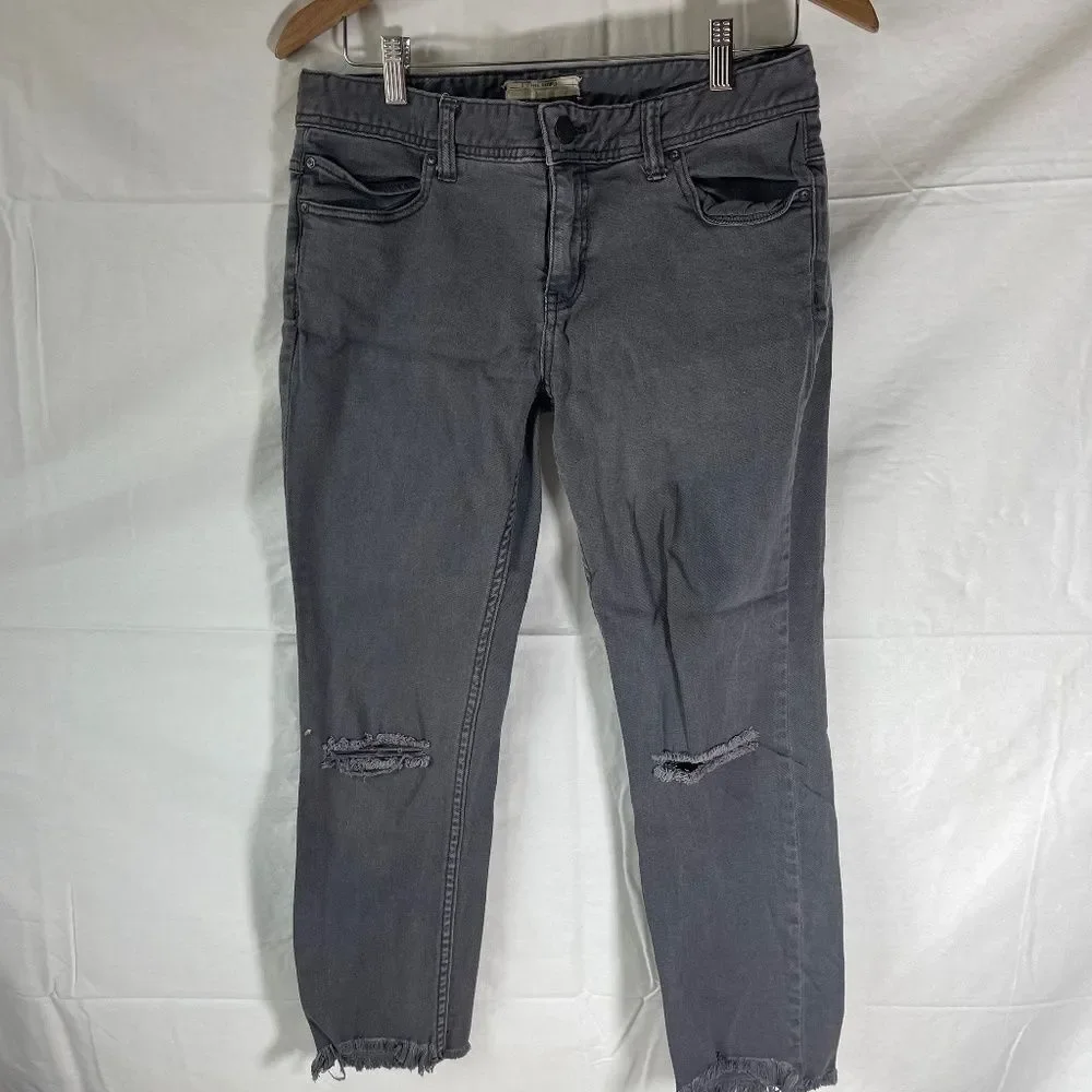 Free People Grey Raw Hem Busted Knee‎ Skinny Crop Jeans Sz 30